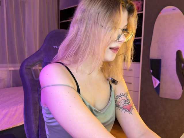 KamiiRize live cam on BongaCams
