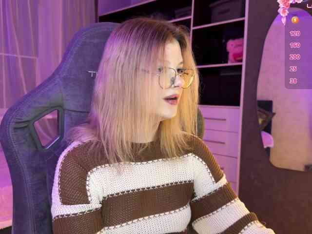 KamiiRize Live Webcam on BongaCams
