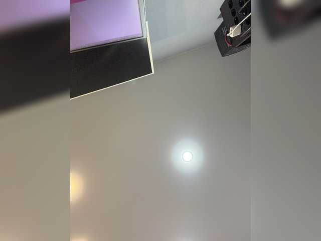 Zephyr2 live cam on BongaCams