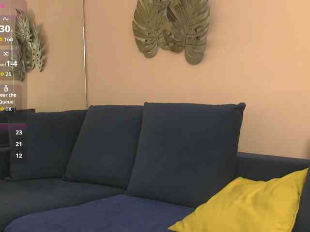 LadyMonna webcam