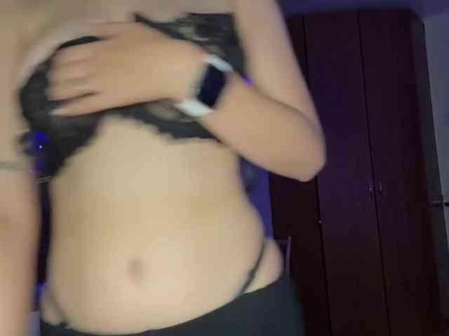 LavoneToppa webcam