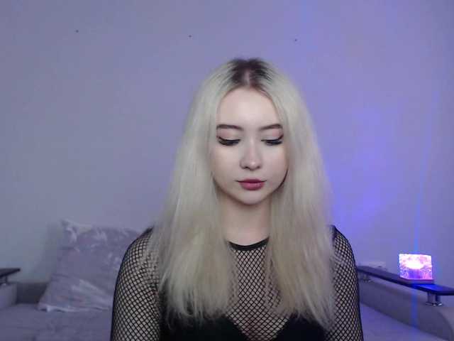 Rose044baby live cam on BongaCams