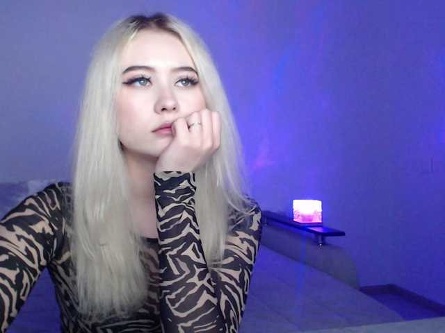 Rose044baby live cam on BongaCams