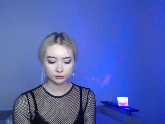 Rose044baby live cam on BongaCams