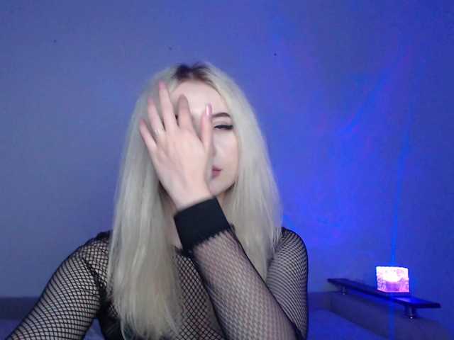 Rose044baby live cam on BongaCams
