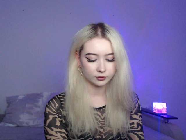 Rose044baby live cam on BongaCams
