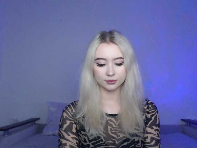 Rose044baby live cam on BongaCams