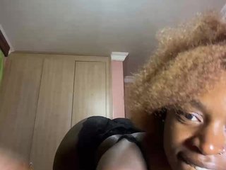 RavenBigBoobsMonroe