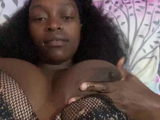 RavenBigBoobsMonroe