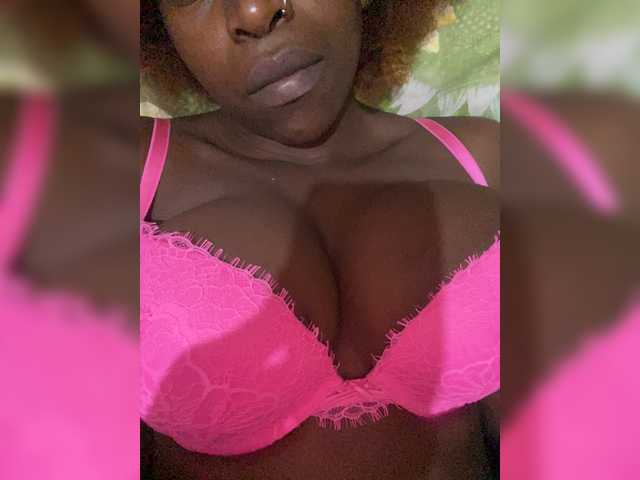 RavenBigBoobsMonroe live cam