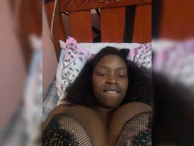 RavenBigBoobsMonroe