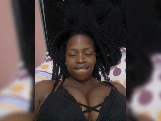 RavenBigBoobsMonroe
