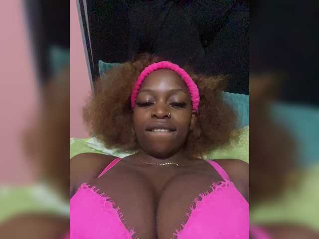 RavenBigBoobsMonroe