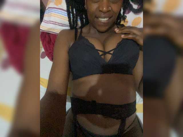 RavenBigBoobsMonroe