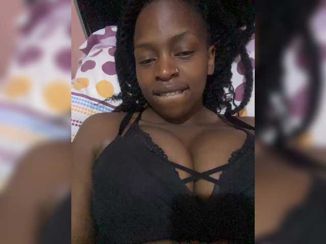 RavenBigBoobsMonroe