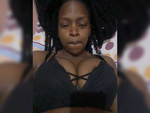 RavenBigBoobsMonroe