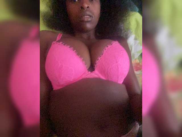 RavenBigBoobsMonroe