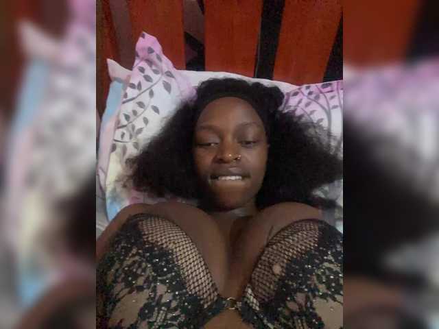 RavenBigBoobsMonroe