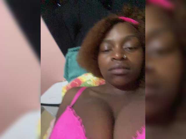 RavenBigBoobsMonroe live stream preview