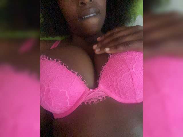 RavenBigBoobsMonroe