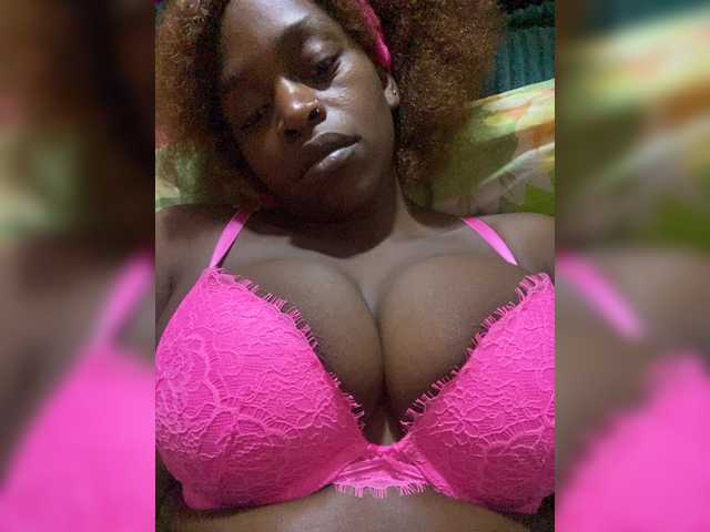 RavenBigBoobsMonroe live cam