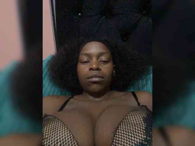 RavenBigBoobsMonroe webcam