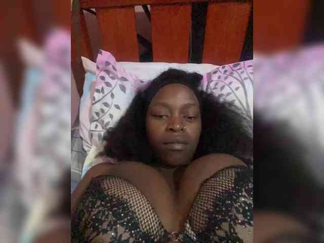 RavenBigBoobsMonroe webcam