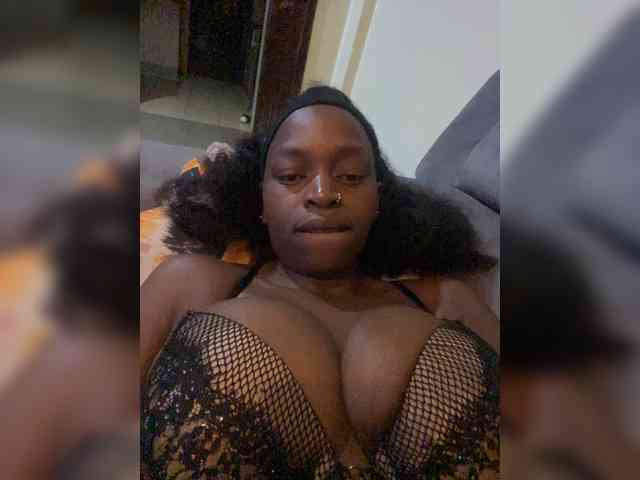RavenBigBoobsMonroe webcam