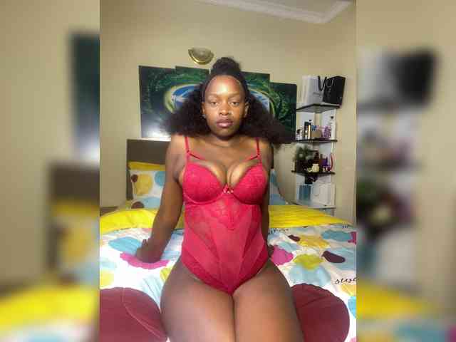 RavenBigBoobsMonroe webcam