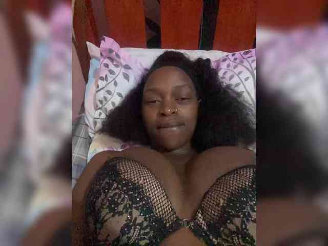 RavenBigBoobsMonroe webcam