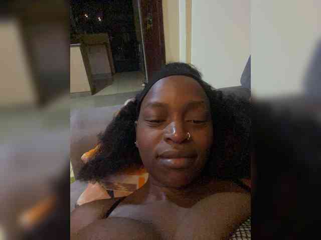 RavenBigBoobsMonroe webcam