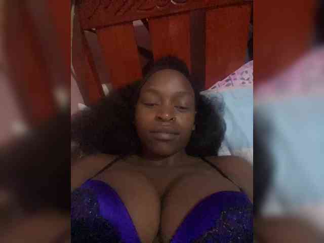 RavenBigBoobsMonroe webcam