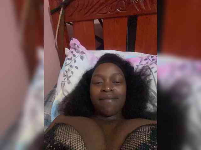 RavenBigBoobsMonroe RavenBigBoobsMonroe
