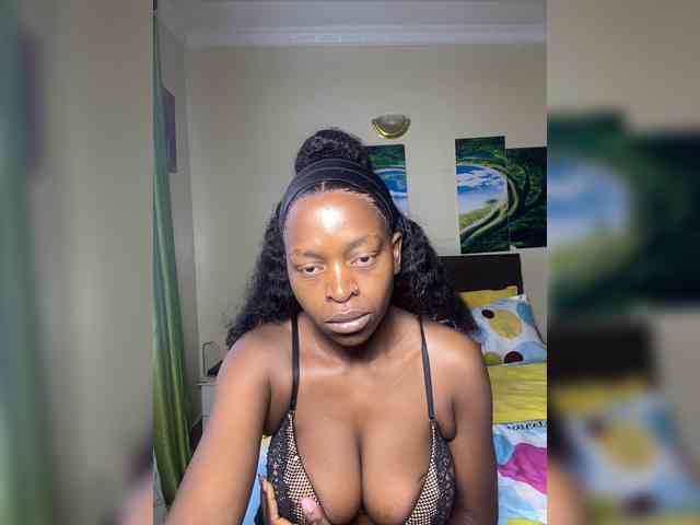 RavenBigBoobsMonroe webcam