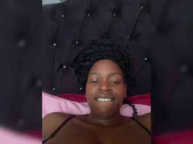 RavenBigBoobsMonroe