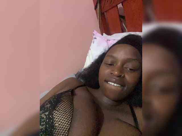 RavenBigBoobsMonroe webcam