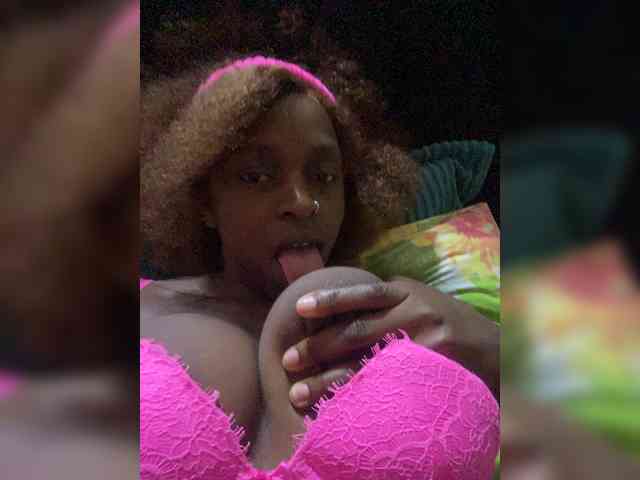 RavenBigBoobsMonroe webcam