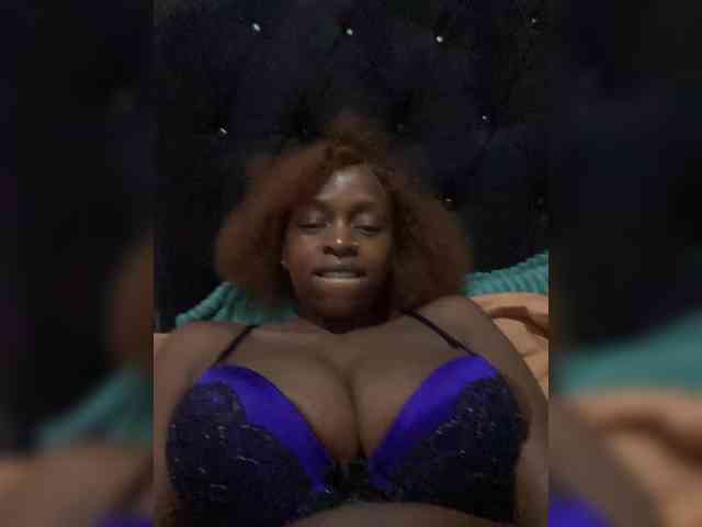 RavenBigBoobsMonroe webcam