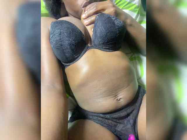 RavenBigBoobsMonroe