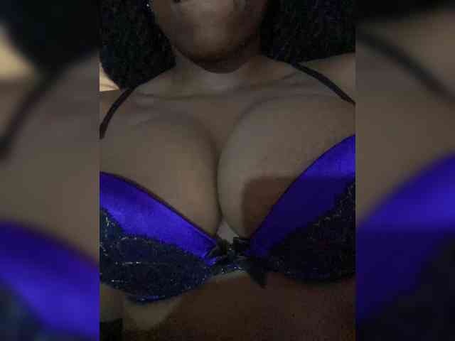 RavenBigBoobsMonroe webcam