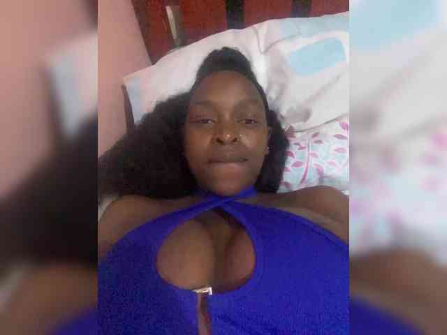 RavenBigBoobsMonroe webcam