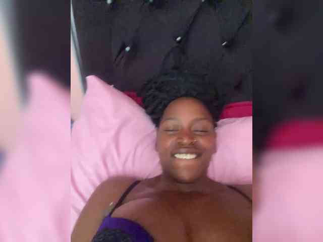 RavenBigBoobsMonroe