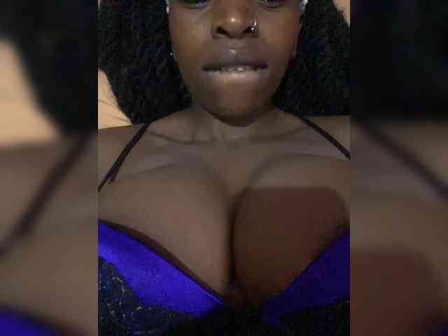 RavenBigBoobsMonroe webcam