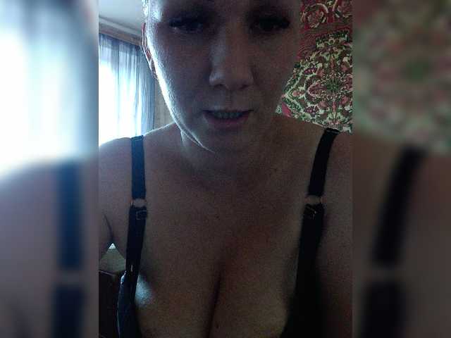 le modèle kristina25sexa est en webcam porno dans un show sur le site bongacams, il possède les tags suivants: White/Caucasian,Brunette,Shaved