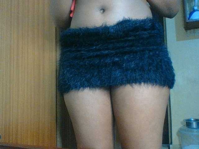 Hunnybloom live cam on BongaCams