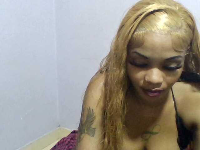 Girls-next-door live cam preview