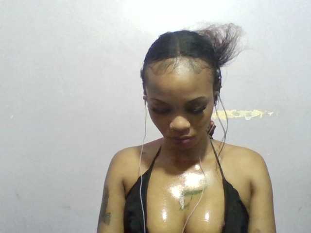 Girls-next-door, en directo ahora en BongaCams
