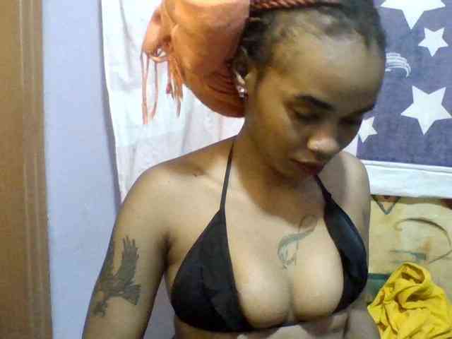 Girls-next-door webcam