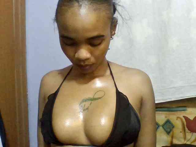 Girls-next-door webcam