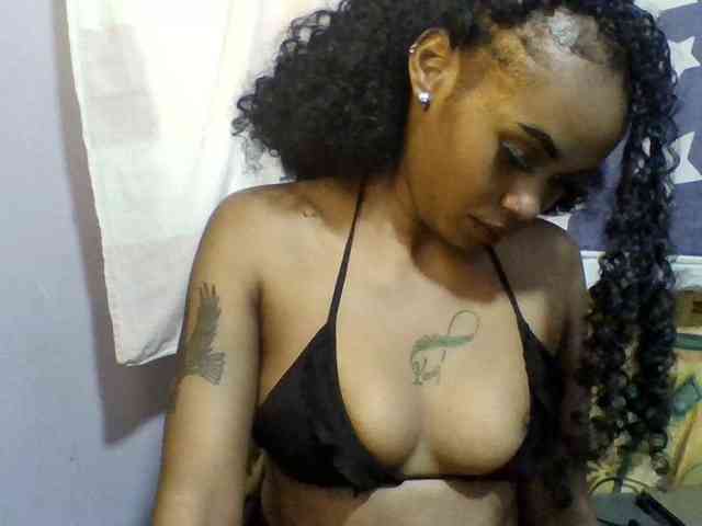 Girls-next-door webcam